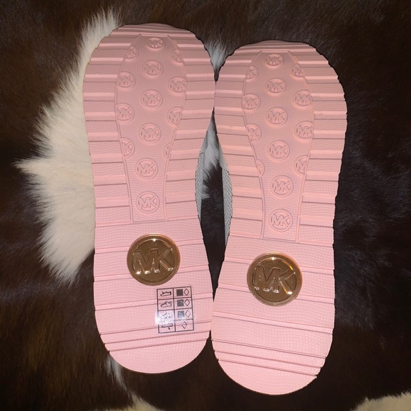 MICHAEL KORS MADDY TRAINER SNEAKERS - Picture 5 of 5